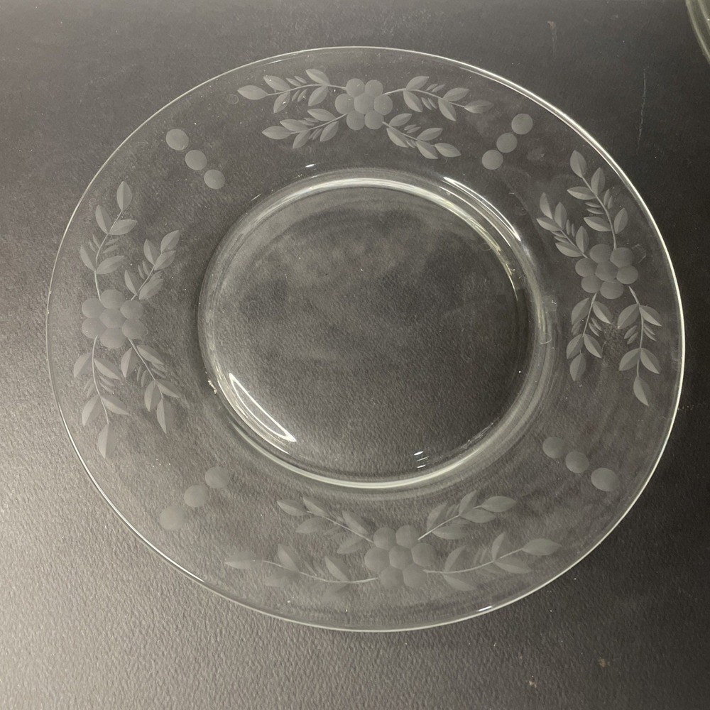 Anchor Hocking Clear Glass Cut Luncheon Plates Set Of 2. Dessert Or Appetizer